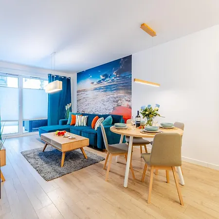 A215 - Parking Bawialnia Basen Fitnes W Cenie - Nadmorskie Tarasy -