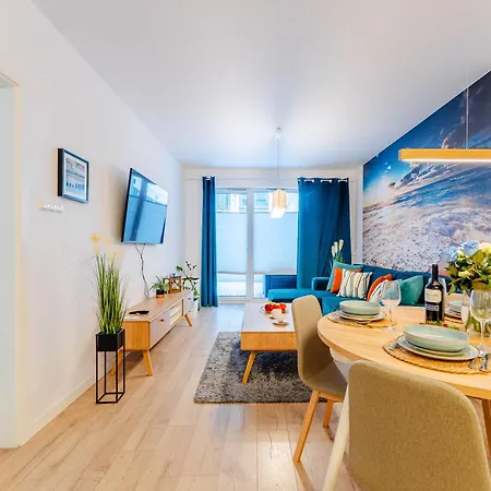 A215 - Parking Bawialnia Basen Fitnes W Cenie - Nadmorskie Tarasy - * Kołobrzeg