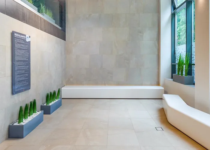 A215 - Parking Bawialnia Basen Fitnes W Cenie - Nadmorskie Tarasy - Kołobrzeg